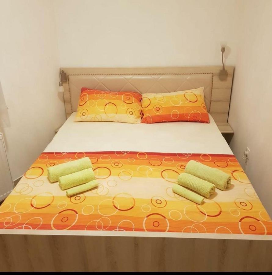Holiday Wing Apartment 2 Jagodina Exterior photo